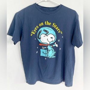 COPY - Peanuts Astronaut Snoopy graphic tshirt size Large San Diego Comic Con e…